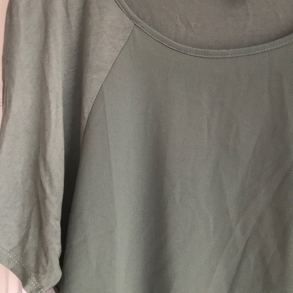 Sage blouse - Picture 2 of 2